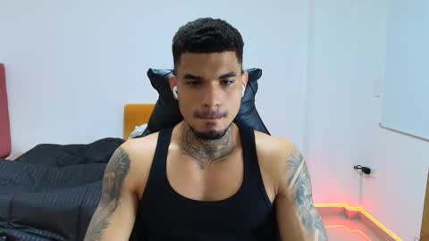 juan_gomez_1 online show from 11-26-25, 12:55