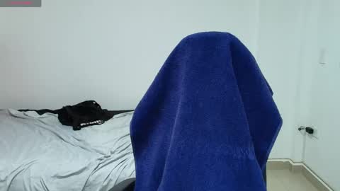 juan_gomez_1 online show from 04-17-26, 09:01