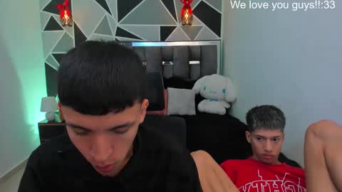 Snapshot of juan_nd_steven chatting on 06-07-26, 11:25 JuanSteven online show from 06-07-26, 11:25