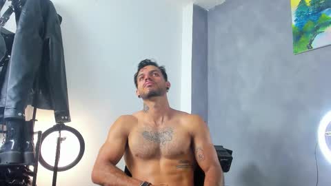 Juan Esteban online show from 03-14-26, 04:34