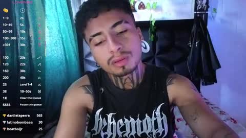 Snapshot of juancamilo66_ chatting on 05-12-26, 04:15 juancamilo66_ online show from 05-12-26, 04:15