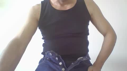 juanearth1 online show from 05-26-26, 09:33