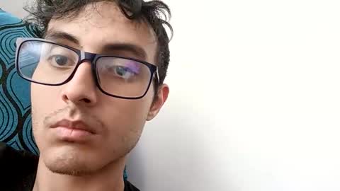 Juanesan CaballeroSolitario online show from 09-24-25, 06:55