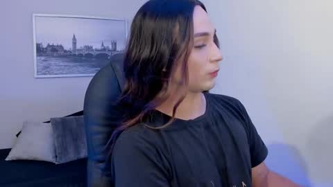 juanita__acosta online show from 09-17-25, 01:46