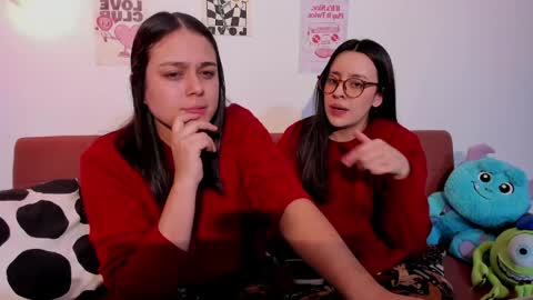 juanitaaa_ online show from 05-22-26, 07:37