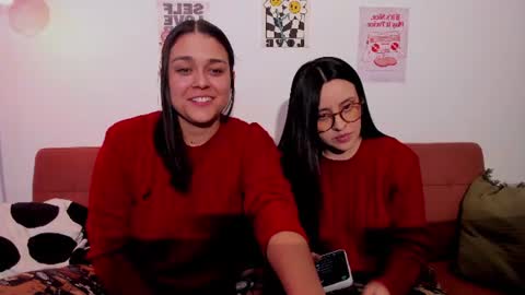 juanitaaa_ online show from 08-10-26, 02:04