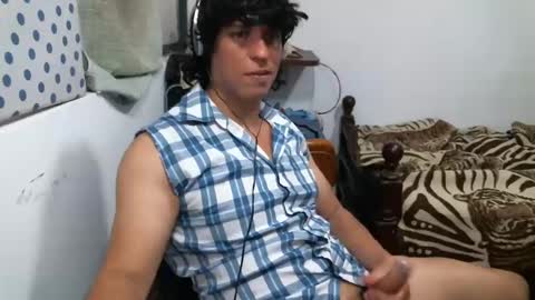 Snapshot of juanito2727 chatting on 12-07-24, 04:09 amor online show from 12-07-24, 04:09