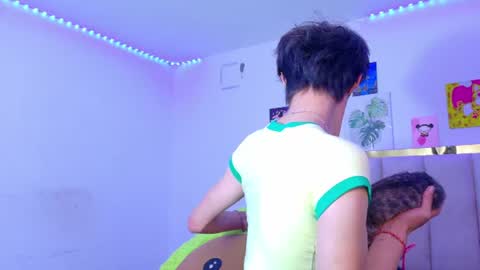 Snapshot of juanmres chatting on 06-16-26, 06:43 juanmres online show from 06-16-26, 06:43