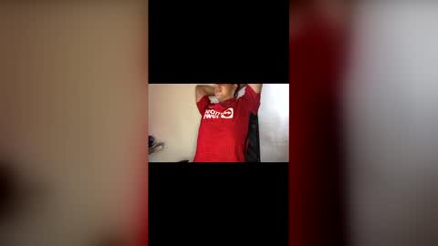 Snapshot of juannvalencia11 chatting on 04-11-26, 01:48 juannvalencia11 online show from 04-11-26, 01:48