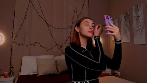 Angelica online show from 09-18-25, 01:40