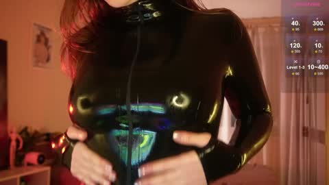 Snapshot of juelzfoxy chatting on 12-02-24, 12:09 Juelz online show from 12-02-24, 12:09