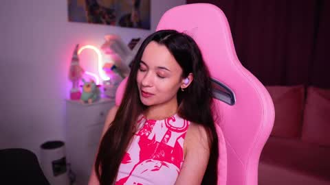 Snapshot of juicy___angel chatting on 05-11-26, 04:04 Angelina online show from 05-11-26, 04:04