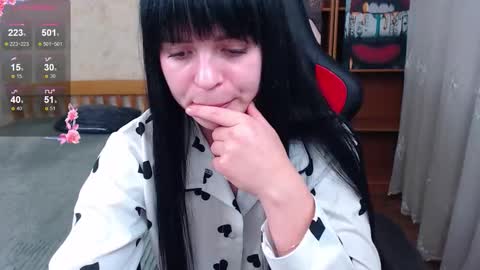 juicy_jesss online show from 11-05-25, 08:42