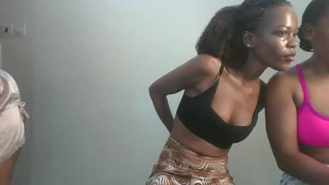 Juicey lovely online show from 01-17-26, 06:29