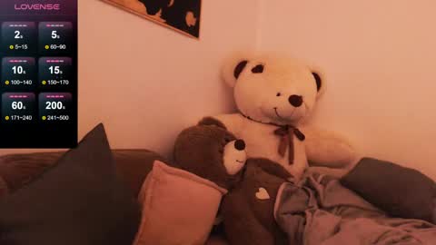 laura online show from 12-26-24, 06:12