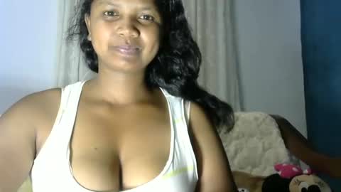stellah online show from 05-19-26, 03:46