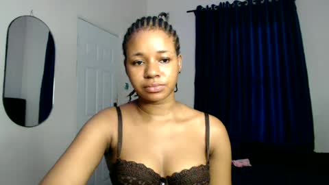 Emily online show from 07-06-26, 11:51