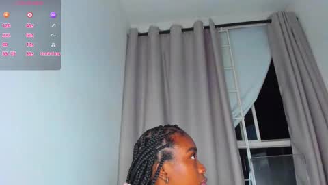 Snapshot of juicy_sky chatting on 09-09-25, 08:14 Your Paradise online show from 09-09-25, 08:14