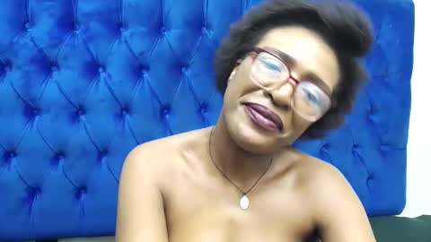 Snapshot of juicykayxxx chatting on 05-16-26, 10:36 Miss Kay online show from 05-16-26, 10:36