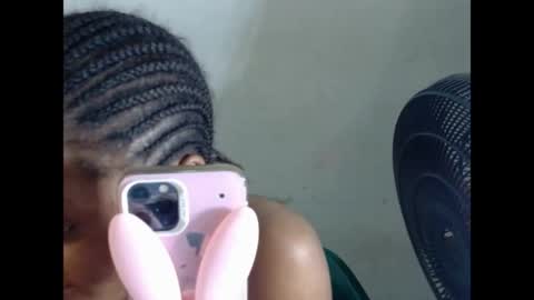 juicynpinkx online show from 04-29-26, 11:03