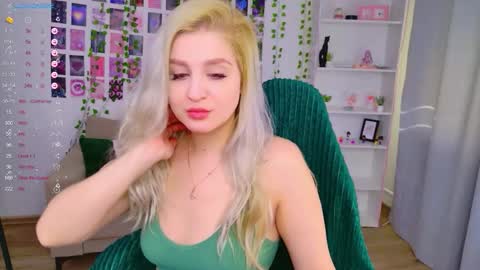 Ameli  Stella  Vi  Evie  Jessica online show from 03-15-26, 07:25