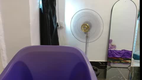 juicyxpink online show from 02-25-26, 08:24