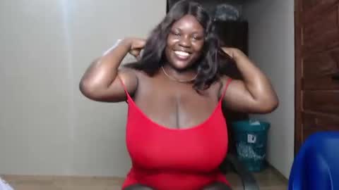 juicyxxxboobs online show from 06-12-26, 06:18