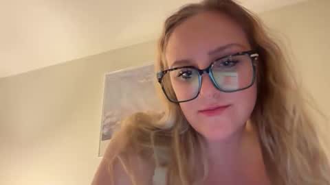 Julief  online show from 04-12-26, 02:49