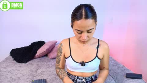 Snapshot of jules_n_gia chatting on 04-24-26, 03:58 Jules and Gia online show from 04-24-26, 03:58