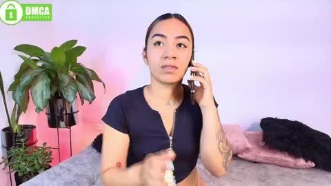Snapshot of jules_n_gia chatting on 05-10-26, 03:06 Jules and Gia online show from 05-10-26, 03:06