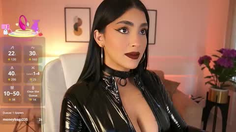 Jules Bennett online show from 10-31-25, 11:33