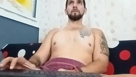 juleslake2 online show from 10-29-25, 01:24