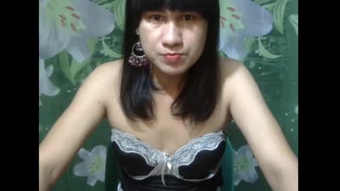 Snapshot of julia111987 chatting on 06-08-26, 04:29 JULIA online show from 06-08-26, 04:29