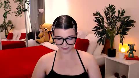 Snapshot of julia485262 chatting on 06-03-26, 02:44 julia485262 online show from 06-03-26, 02:44
