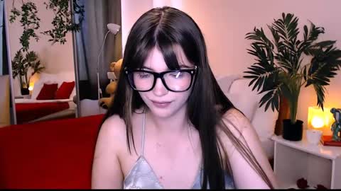 Snapshot of julia485262 chatting on 06-12-26, 11:42 julia485262 online show from 06-12-26, 11:42