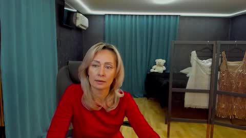 julia__cherry_ online show from 10-25-25, 01:29