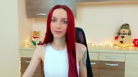 JuliaJae online show from 12-23-25, 06:44
