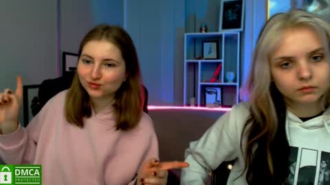 Julia  online show from 12-09-24, 10:32