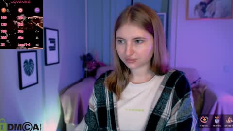 Julia  online show from 01-25-25, 09:14