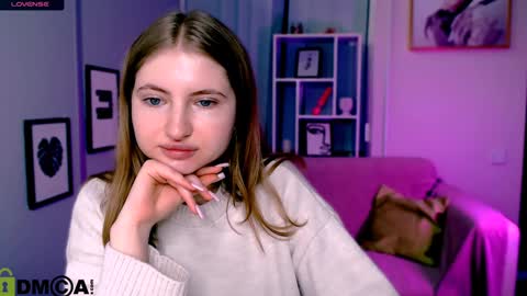 Julia  online show from 01-26-25, 08:56