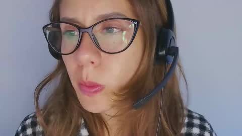 Snapshot of julia_roberts420 chatting on 11-10-25, 03:49 Julia Schedule 10 pm to 4 am GTM-5 online show from 11-10-25, 03:49