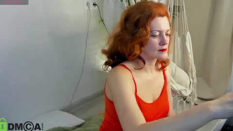 julia_suny online show from 04-24-26, 01:19