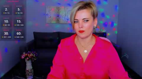 Julia online show from 12-05-25, 12:58