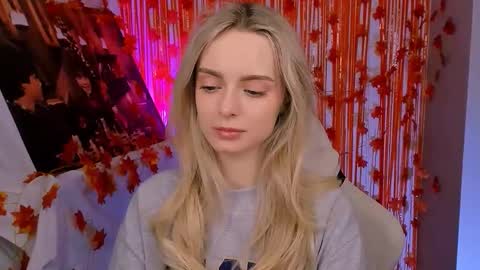 Julia online show from 11-17-25, 01:06