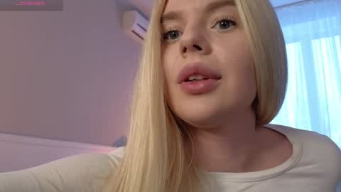 Molly online show from 01-05-25, 06:24