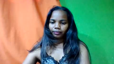 juliah02 online show from 05-15-26, 05:36