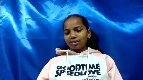 Snapshot of juliah02 chatting on 06-17-26, 05:54 juliah02 online show from 06-17-26, 05:54