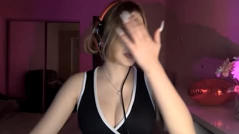 Kate online show from 02-17-26, 06:25