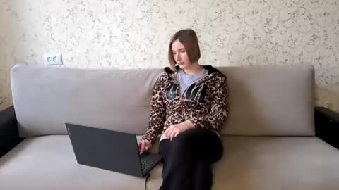 Kate online show from 04-01-26, 02:47