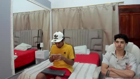 Snapshot of julian_billy chatting on 01-25-25, 05:51 julian billy online show from 01-25-25, 05:51